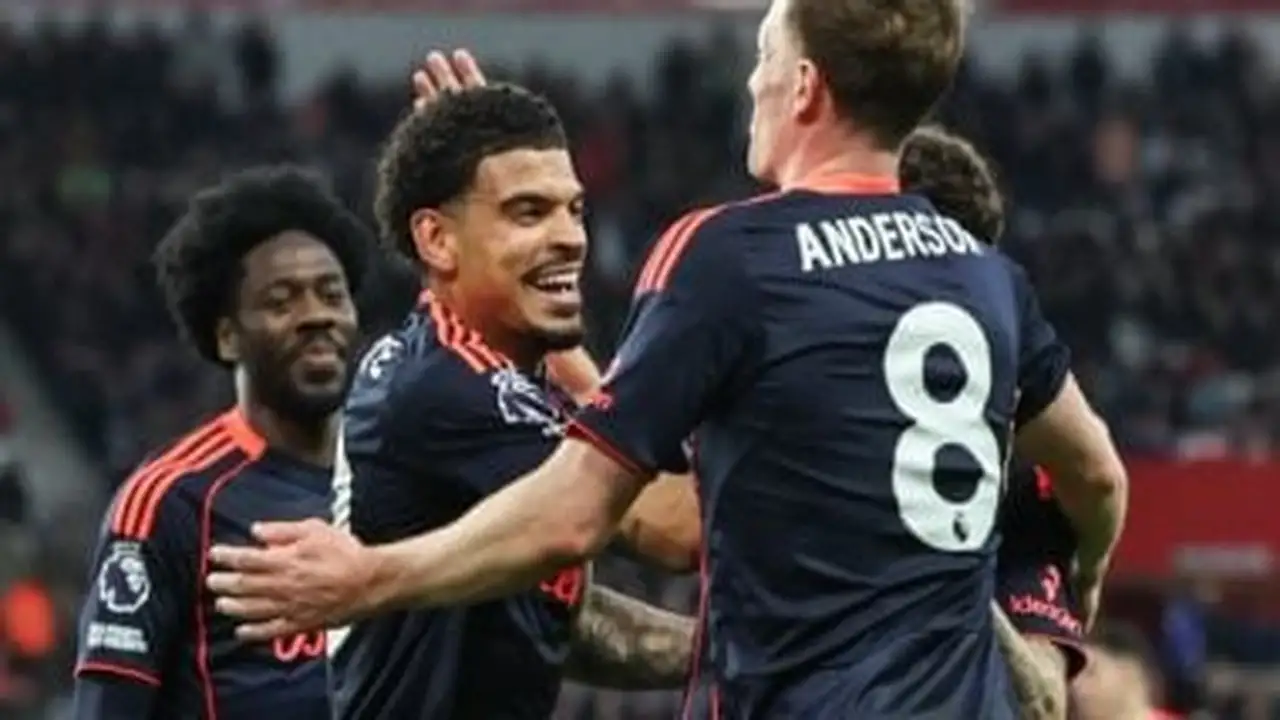 نوتينجهام فورست يُمطر شباك سندرلاند بخماسية في الدوري الإنجليزي